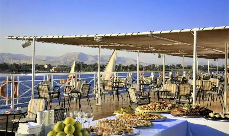 Crown Empress – Um Cruzeiro de Luxo pelo Nilo